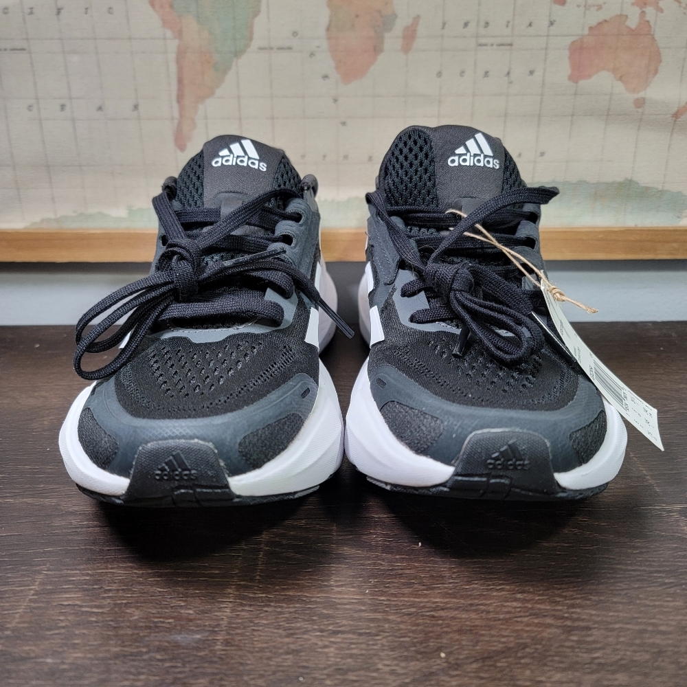 BRAND NEW Adidas Adistar Black White Womens Size 7.5 - Picture 3 of 7